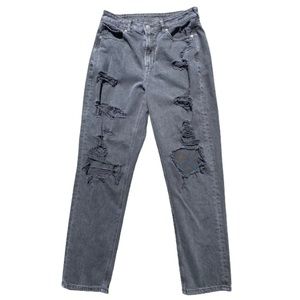 AUTHENTIC american eagle ripped mom jeans size 6